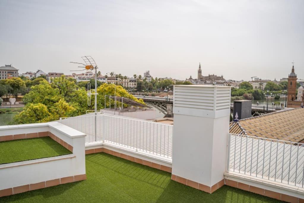 Optimus Corazon De Triana Apartment Seville Exterior photo